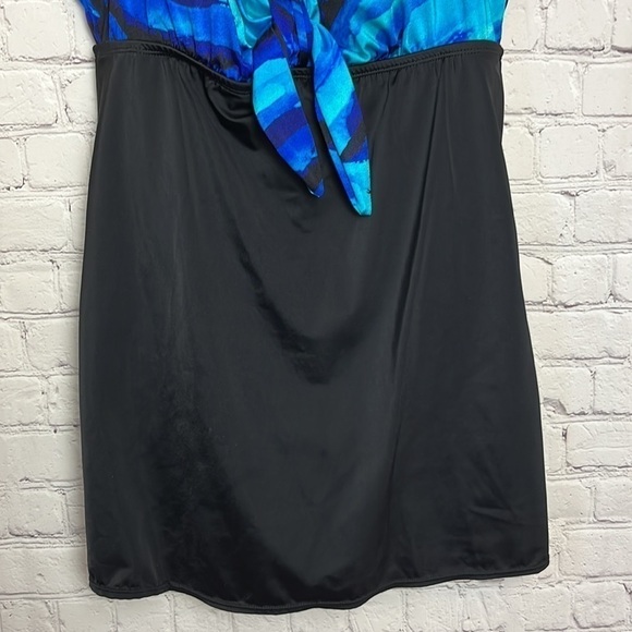 Inches Away for Longitude Swim Graphic Tie Front Swim Dress - Picture 3 of 13